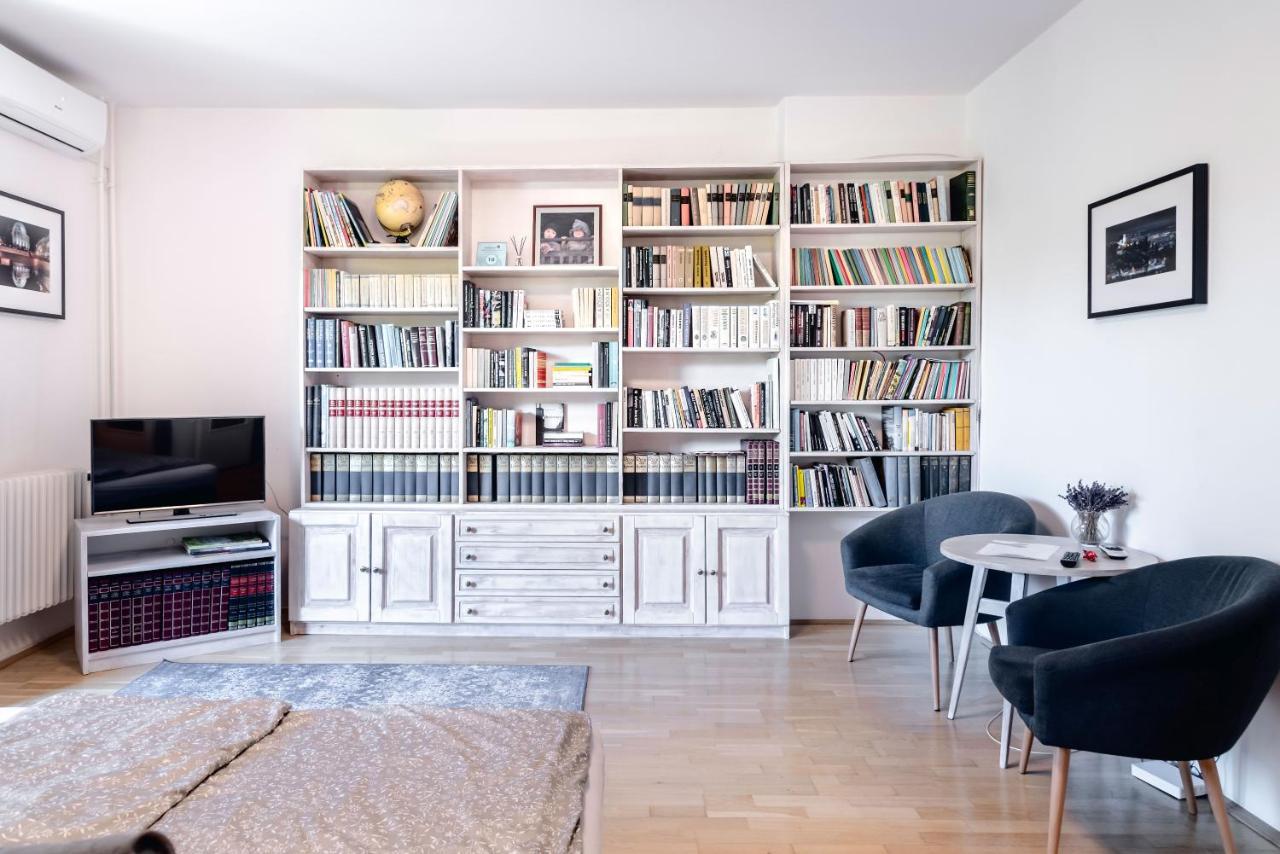Balokany Apartman Beci Exterior foto
