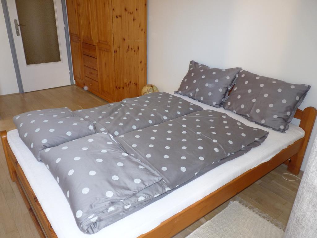Balokany Apartman Beci Exterior foto