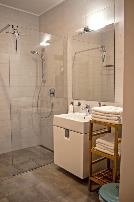 Balokany Apartman Beci Exterior foto